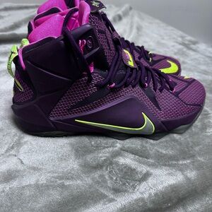 Nike Lebron 12 Double Helix Athletic Shoes.